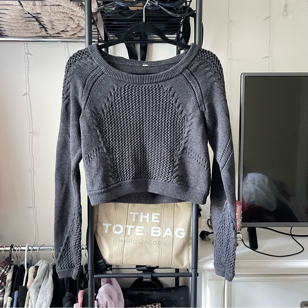 Lululemon be present pullover